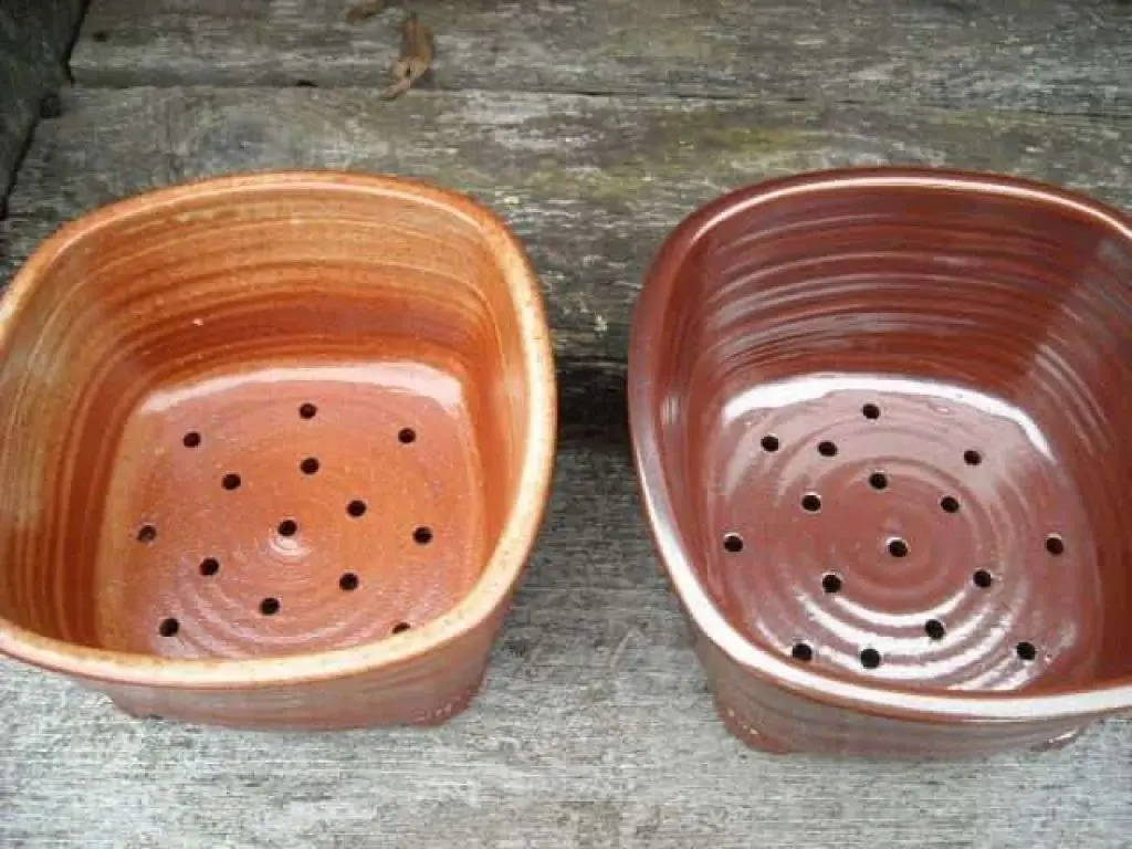 Pots with Drainage